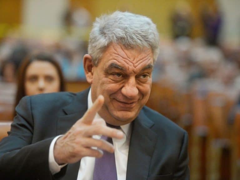 ‘Un tip foarte bine informat şi un tip deştept / Beau o cafea cu el’