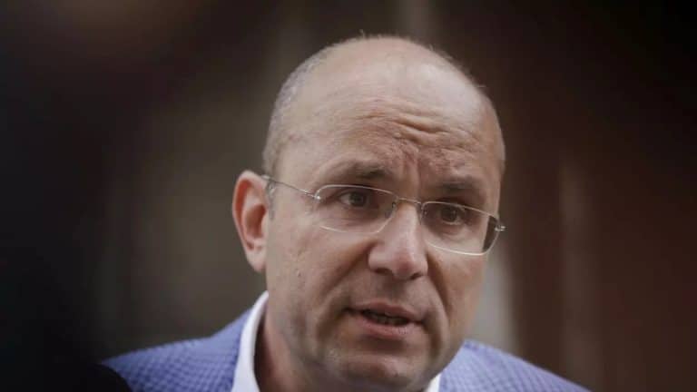 Vă aștept să redeveniți președintele SUA!